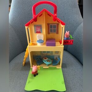 Collapsible Peppa Pig House with Figurines & Accessories